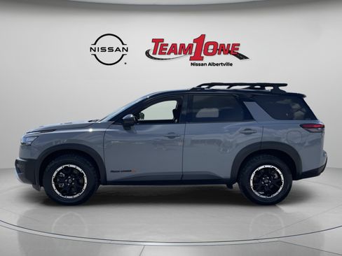 Used 2023 Nissan Pathfinder Rock Creek AWD/4WD image 5
