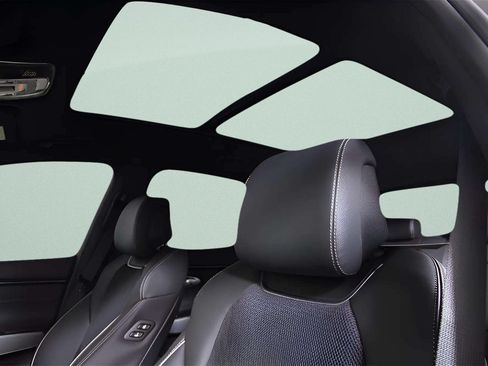Used 2025 Genesis GV70 3.5T Sport AWD/4WD image 34