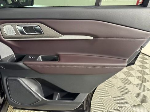 New 2026 Ford Explorer Platinum image 25