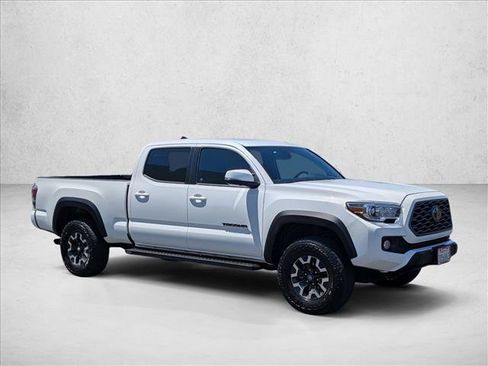 Used 2023 Toyota Tacoma TRD Off-Road w/ Advanced Technology Package AWD/4WD image 3