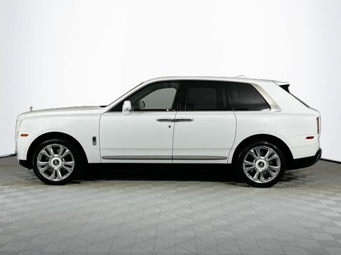 Certified 2022 Rolls-Royce Cullinan image 3