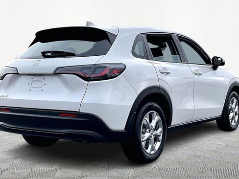 Certified 2025 Honda HR-V LX image 5
