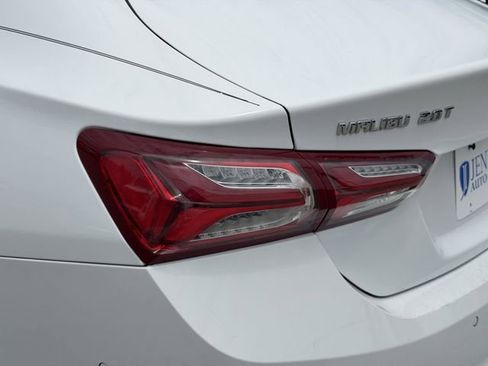 Used 2022 Chevrolet Malibu Premier FWD image 36
