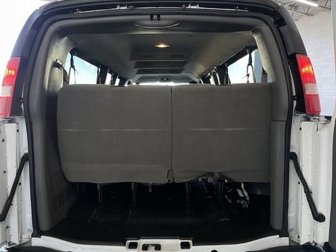 Used 2017 Chevrolet Express 3500 LT w/ LT Preferred Equipment Group image 25