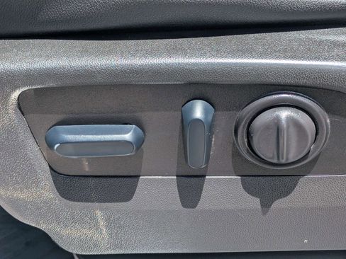 Used 2023 Chevrolet Silverado 2500 LTZ AWD/4WD image 18
