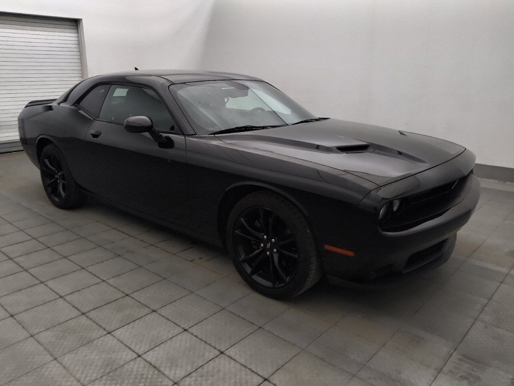 Used 2018 Dodge Challenger SXT Plus RWD image 11