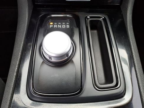 Used 2019 Chrysler 300 S image 15
