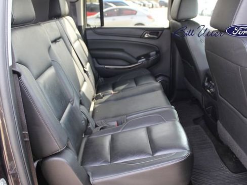 Used 2016 Chevrolet Suburban LT image 13