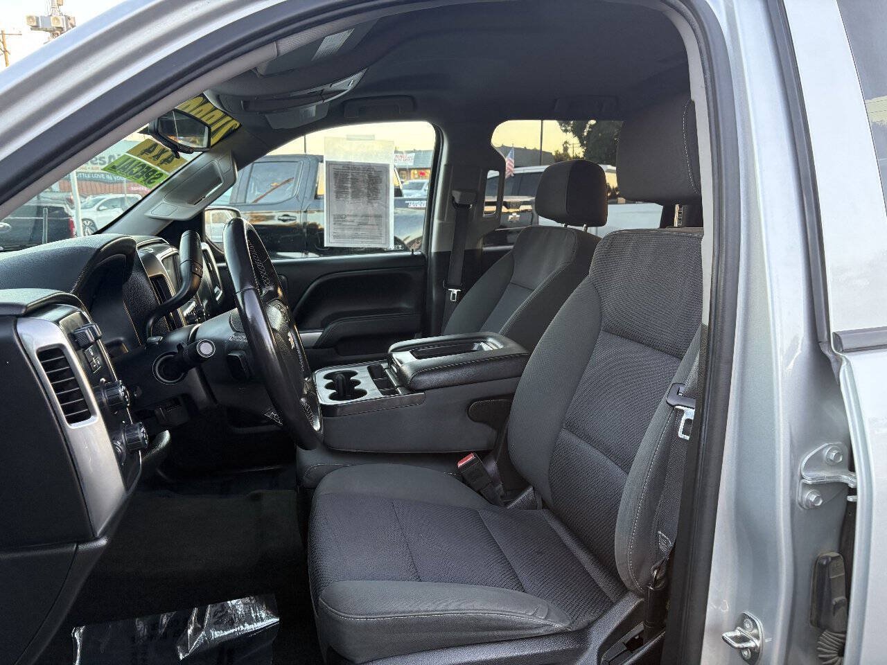 Used 2017 Chevrolet Silverado 1500 LT w/ All Star Edition AWD/4WD image 15