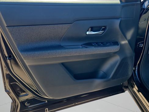 Used 2026 Nissan Kicks SV FWD image 28
