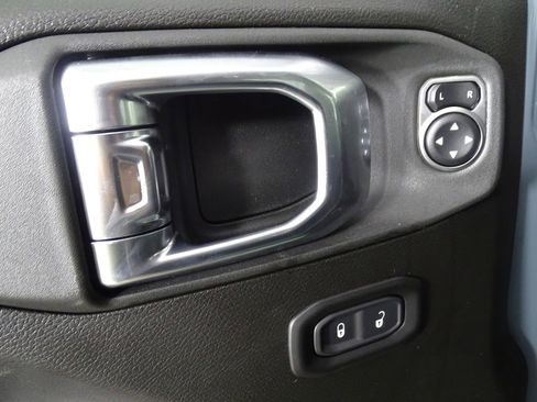 New 2026 Jeep Gladiator Mojave image 17