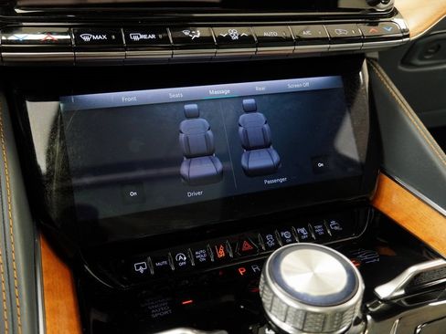 Certified 2024 Jeep Grand Wagoneer Series III w/ Rear Seat Video Group 1 image 43