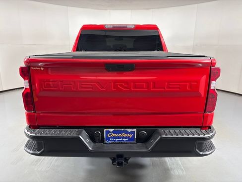 Used 2021 Chevrolet Silverado 1500 LT AWD/4WD image 7