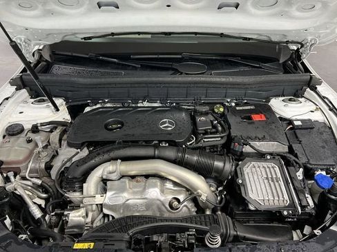 Used 2024 Mercedes-Benz GLB 250 4MATIC image 29