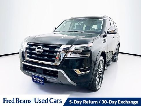 Used 2024 Nissan Armada Platinum w/ Captain's Chairs Package AWD/4WD image 3