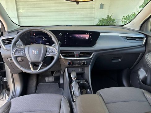 Used 2025 Buick Encore GX Preferred AWD/4WD image 33