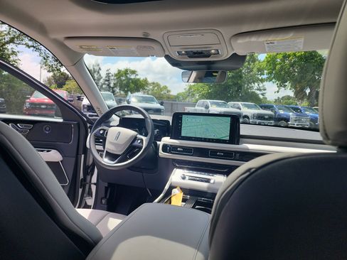 New 2026 Lincoln Aviator Reserve AWD/4WD image 25