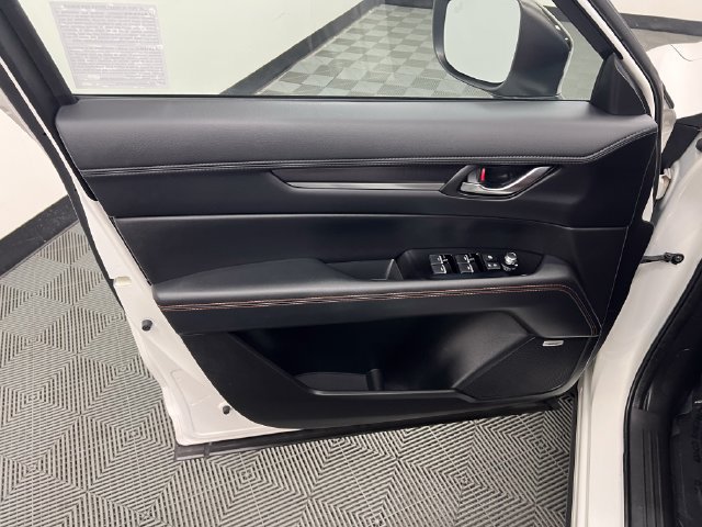 Used 2024 MAZDA CX-5 Carbon Edition AWD/4WD image 9