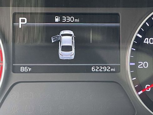 Used 2022 Kia Forte LXS FWD image 13
