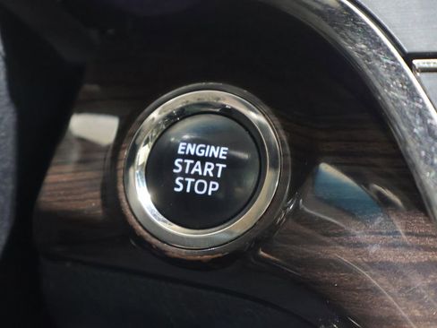 Used 2013 Toyota Avalon XLE FWD image 25