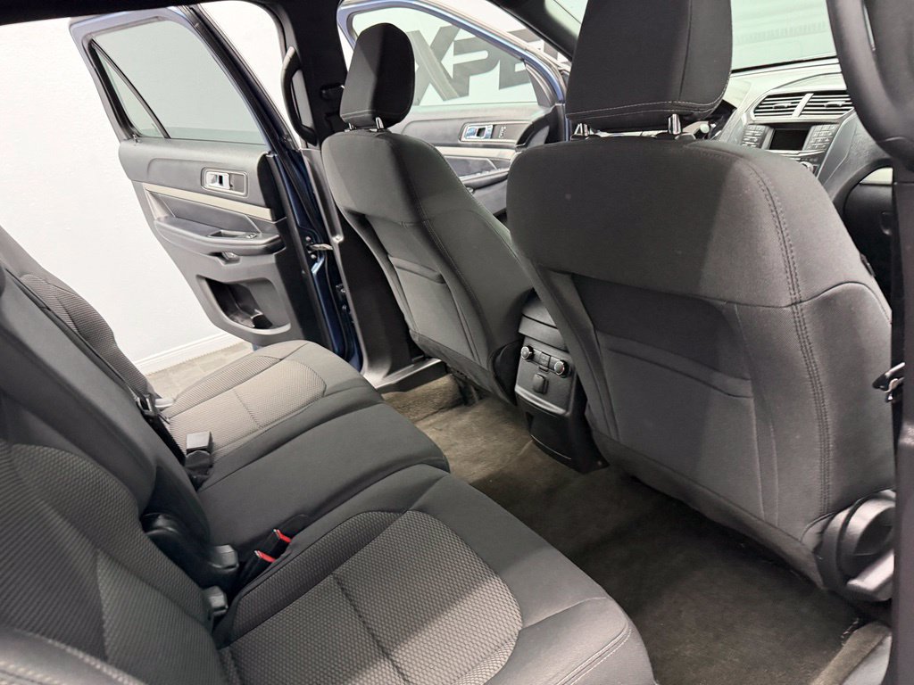 Used 2018 Ford Explorer XLT FWD image 47