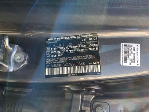 Used 2022 Mercedes-Benz GLB 250 4MATIC image 37