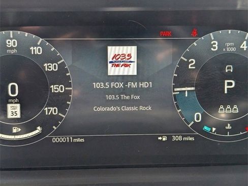 Used 2024 Land Rover Discovery Sport Dynamic SE image 12