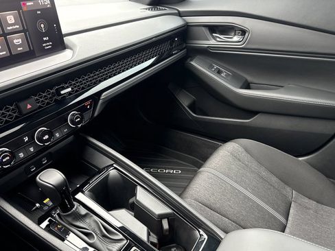 Used 2025 Honda Accord Sport image 22