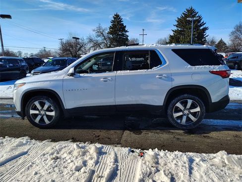 Used 2018 Chevrolet Traverse LT image 11