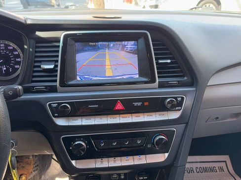 Used 2018 Hyundai Sonata SE image 25
