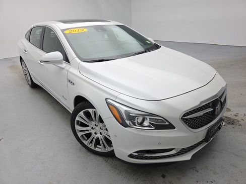 Used 2019 Buick LaCrosse Avenir w/ Driver Confidence Package II image 2