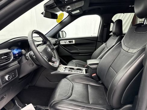 Used 2020 Ford Explorer ST AWD/4WD image 16