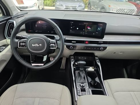 Certified 2024 Kia Sorento SX AWD/4WD image 8