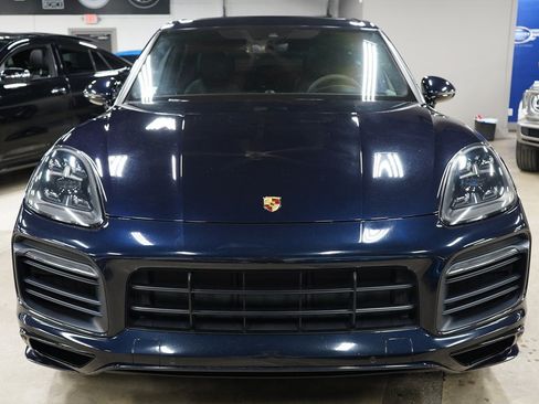 Used 2023 Porsche Cayenne GTS w/ Premium Package Plus AWD/4WD image 8