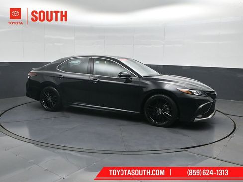 Used 2024 Toyota Camry XSE FWD image 1