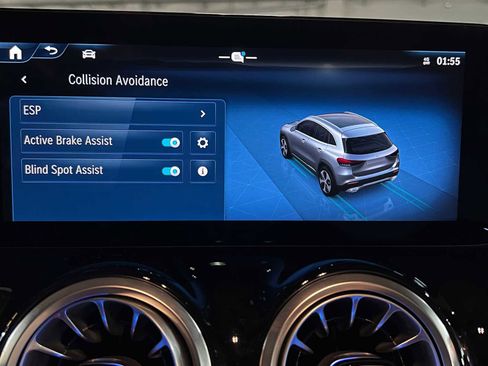 Certified 2025 Mercedes-Benz GLA 250 4MATIC image 33