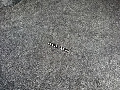 Used 2015 Nissan Altima 2.5 SV w/ Convenience Package image 40