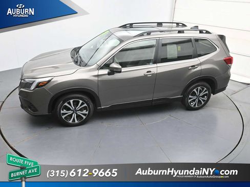 Used 2024 Subaru Forester Limited AWD/4WD image 34