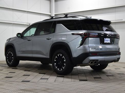 Used 2025 Chevrolet Traverse Z71 w/ Driver Confidence Package AWD/4WD image 6