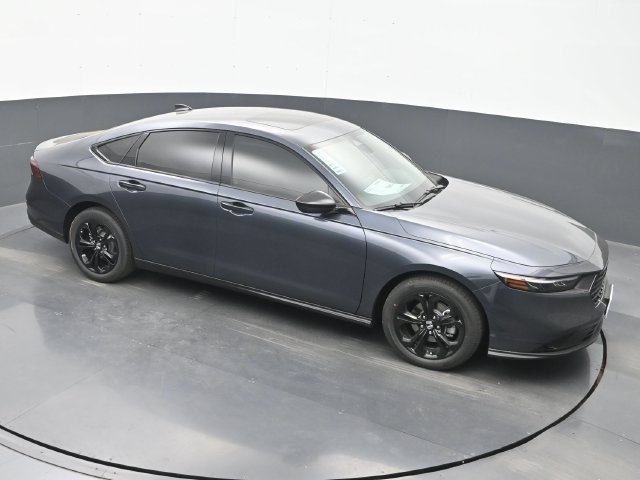 Used 2025 Honda Accord SE image 16