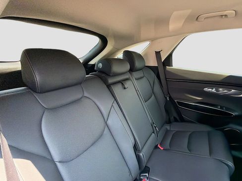 Used 2025 Genesis GV70 2.5T AWD/4WD image 30