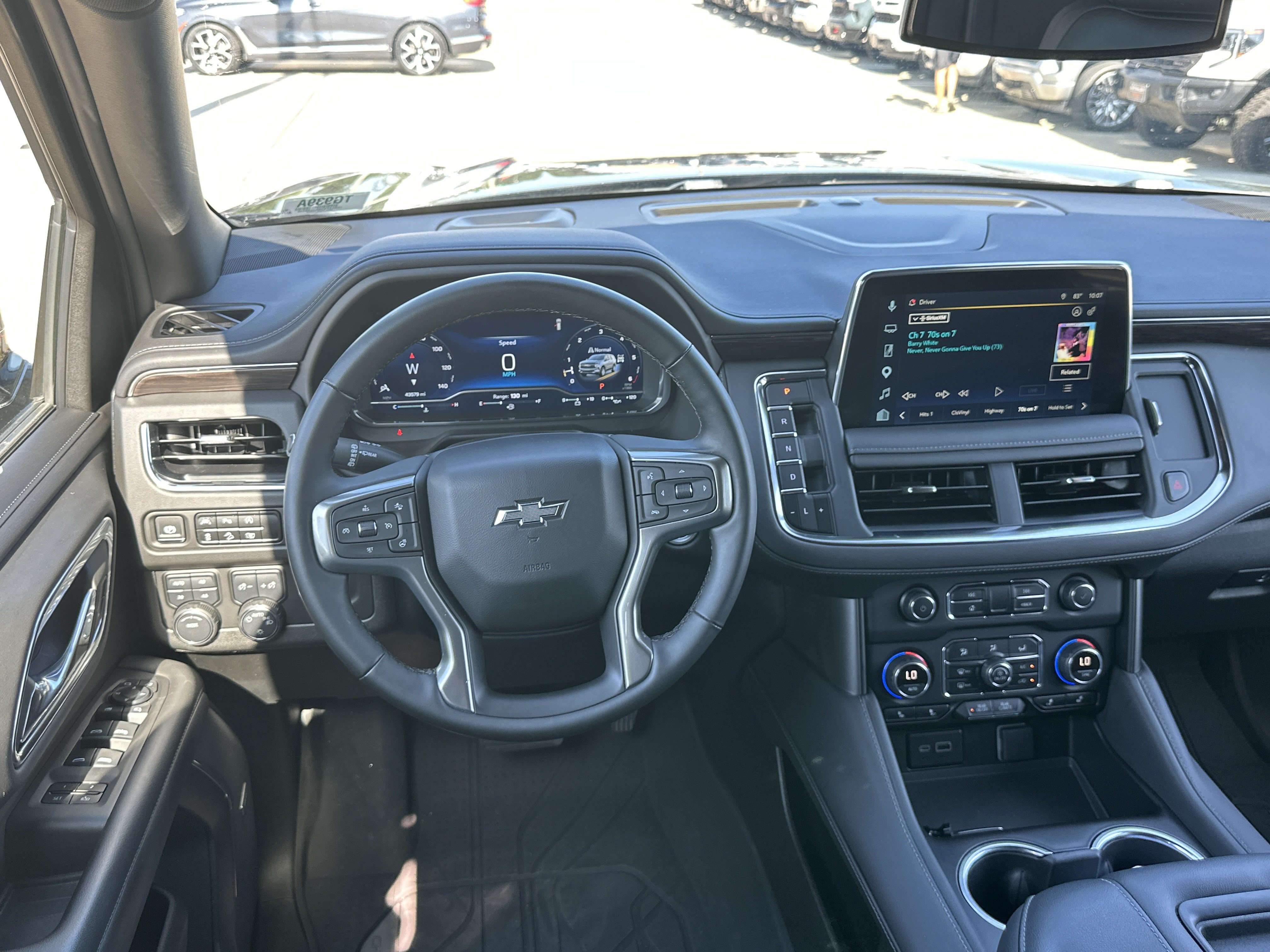 Certified 2024 Chevrolet Tahoe Z71 w/ Luxury Package AWD/4WD image 25