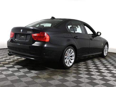 Used 2011 BMW 328i xDrive Sedan AWD/4WD image 11