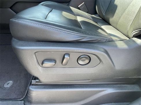 Used 2021 Chevrolet Tahoe Z71 w/ Z71 Signature Package image 15