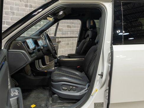 Used 2022 Rivian R1T Adventure AWD/4WD image 28