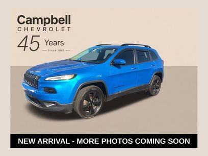 Used 2018 Jeep Cherokee Latitude w/ Altitude Package