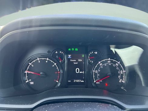 Used 2023 Toyota 4Runner 40th Anniversary SE AWD/4WD image 22