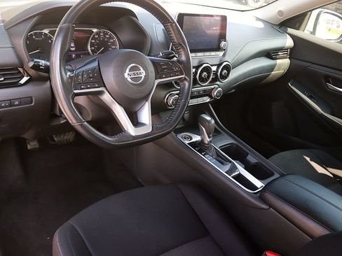 Used 2022 Nissan Sentra SV FWD image 12