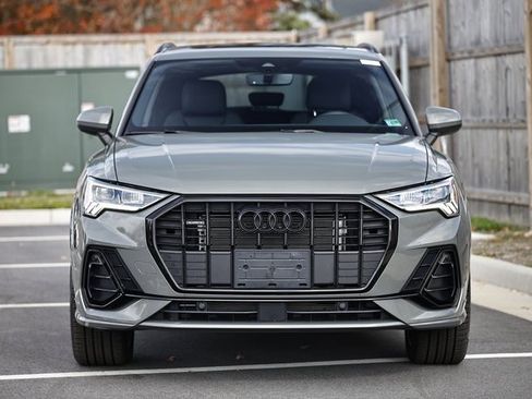 Certified 2025 Audi Q3 2.0T Premium w/ Convenience Package image 12
