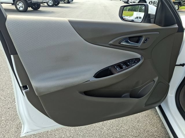 Used 2021 Chevrolet Malibu LT FWD image 12
